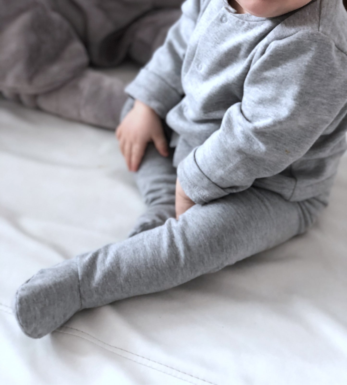 FOOTED PANTS