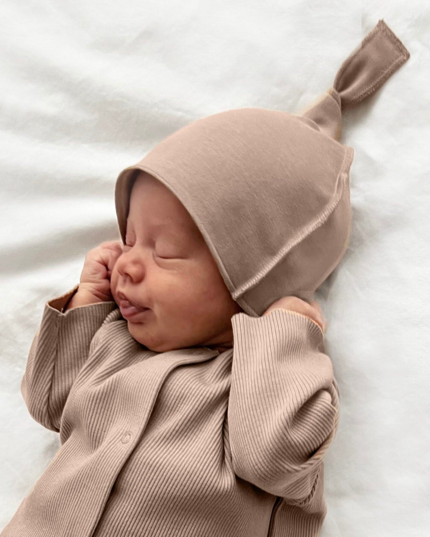 BABY HAT 6M