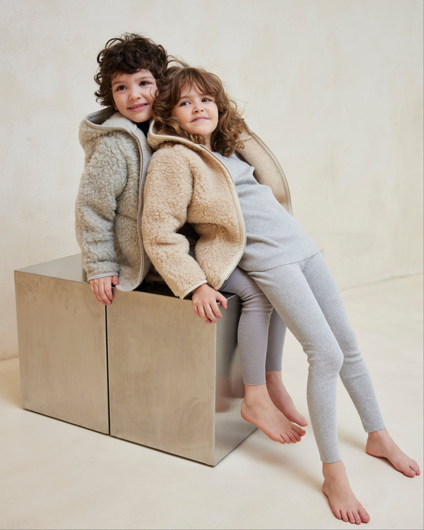 WOOL COAT