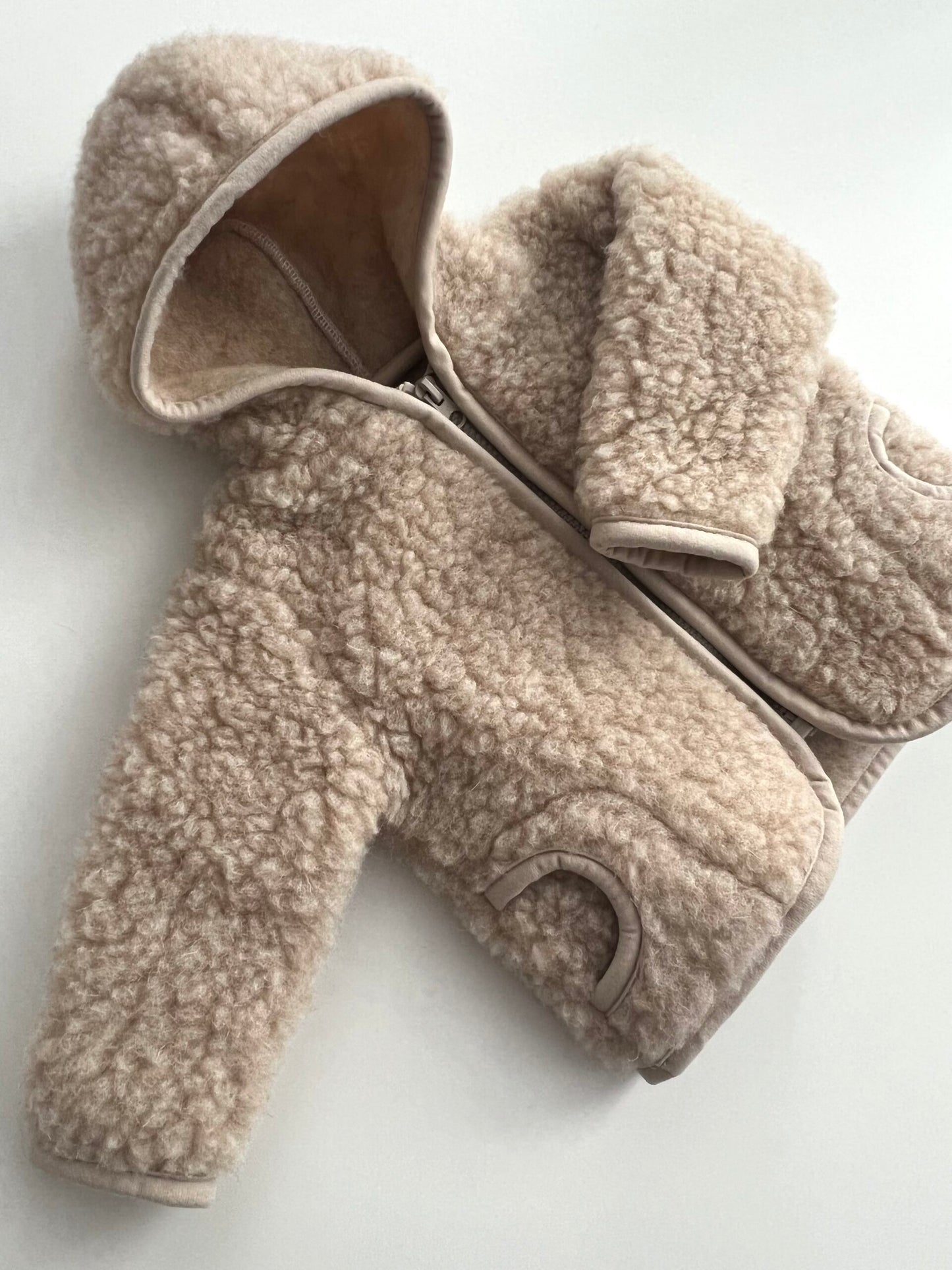 WOOL COAT