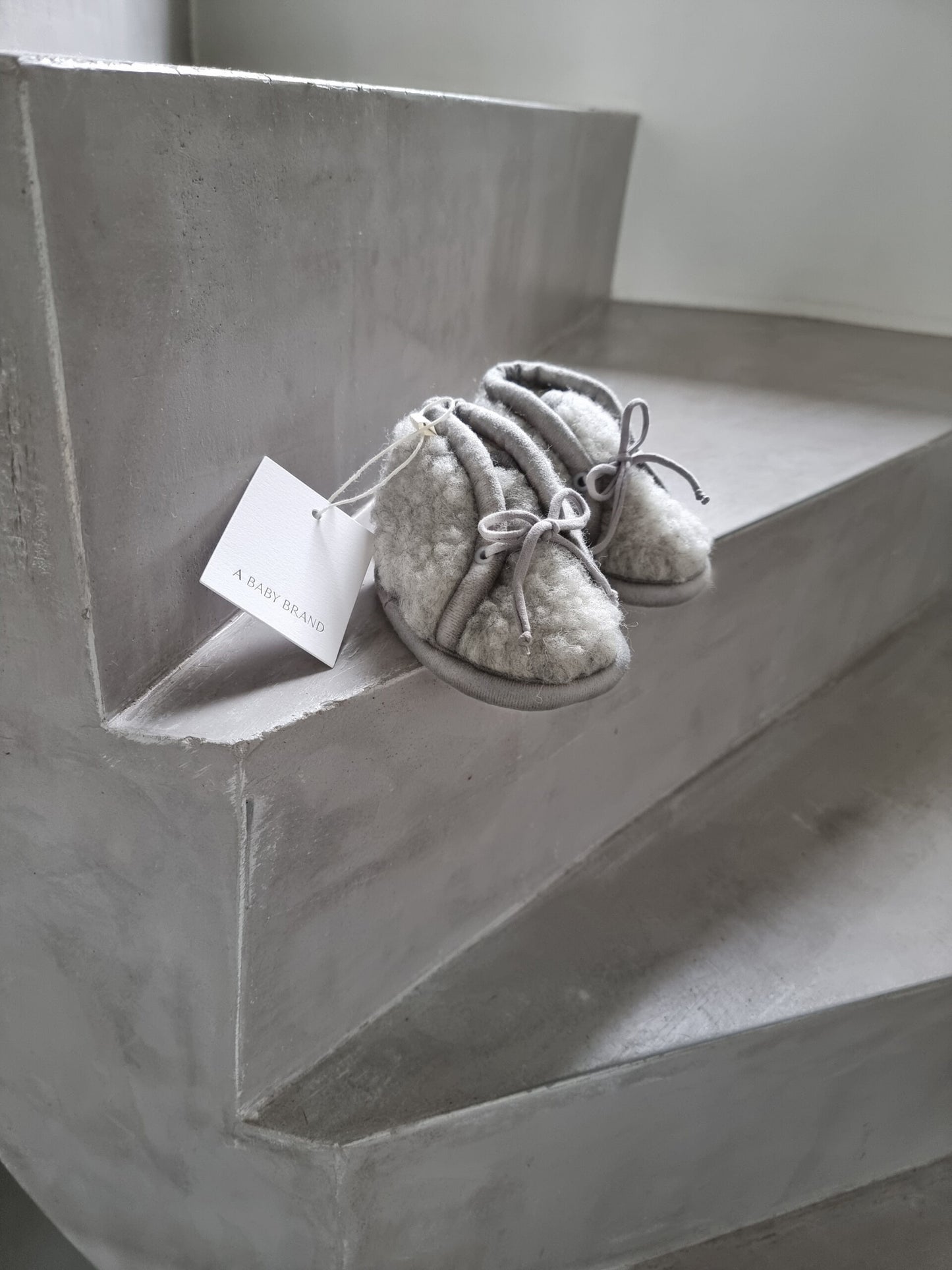 WOOL SHOES
