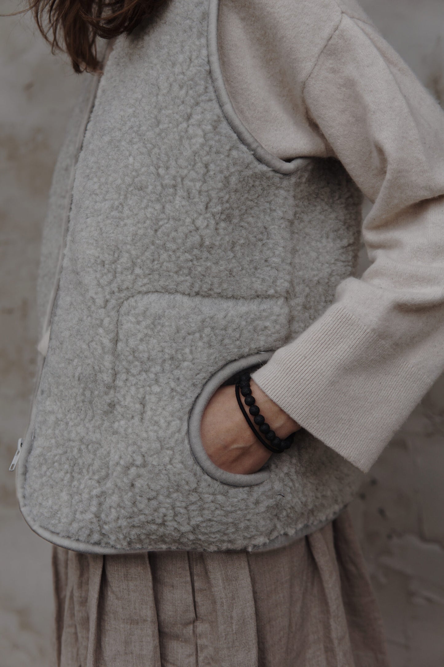 WOMEN'S WOOL VEST