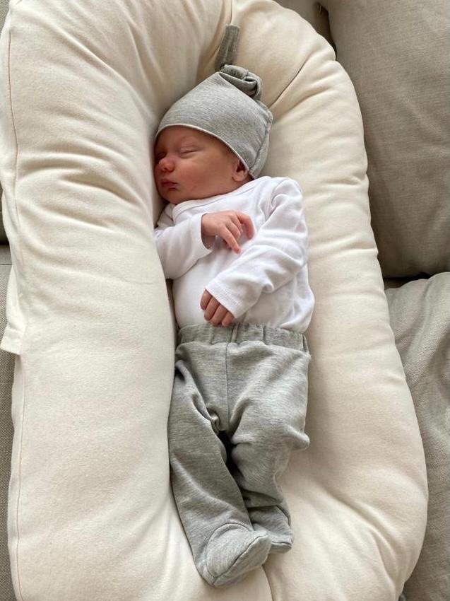 FOOTED PANTS