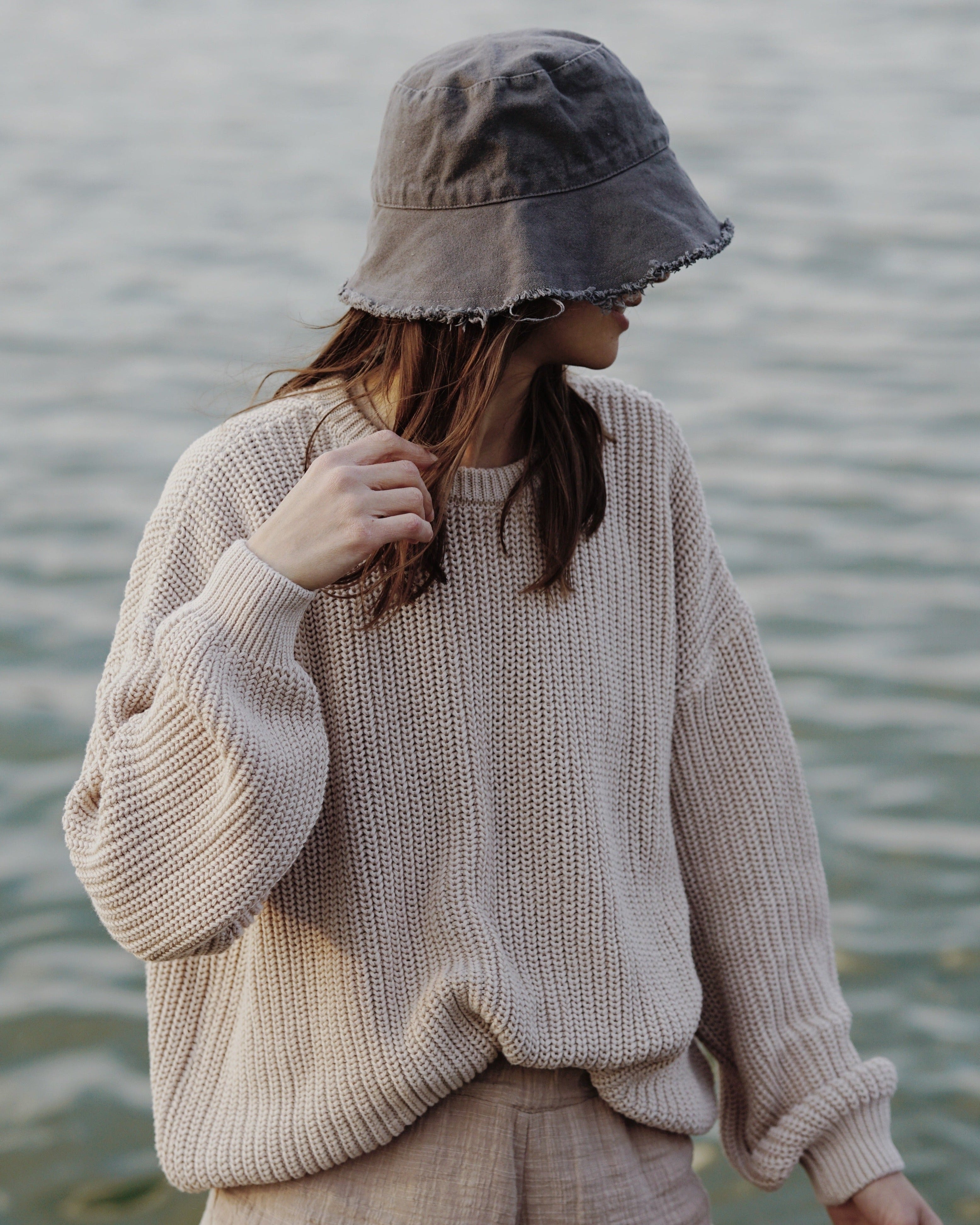 WOMEN S COTTON SWEATER A BASIC BRAND Women s cotton sweater a basic brand