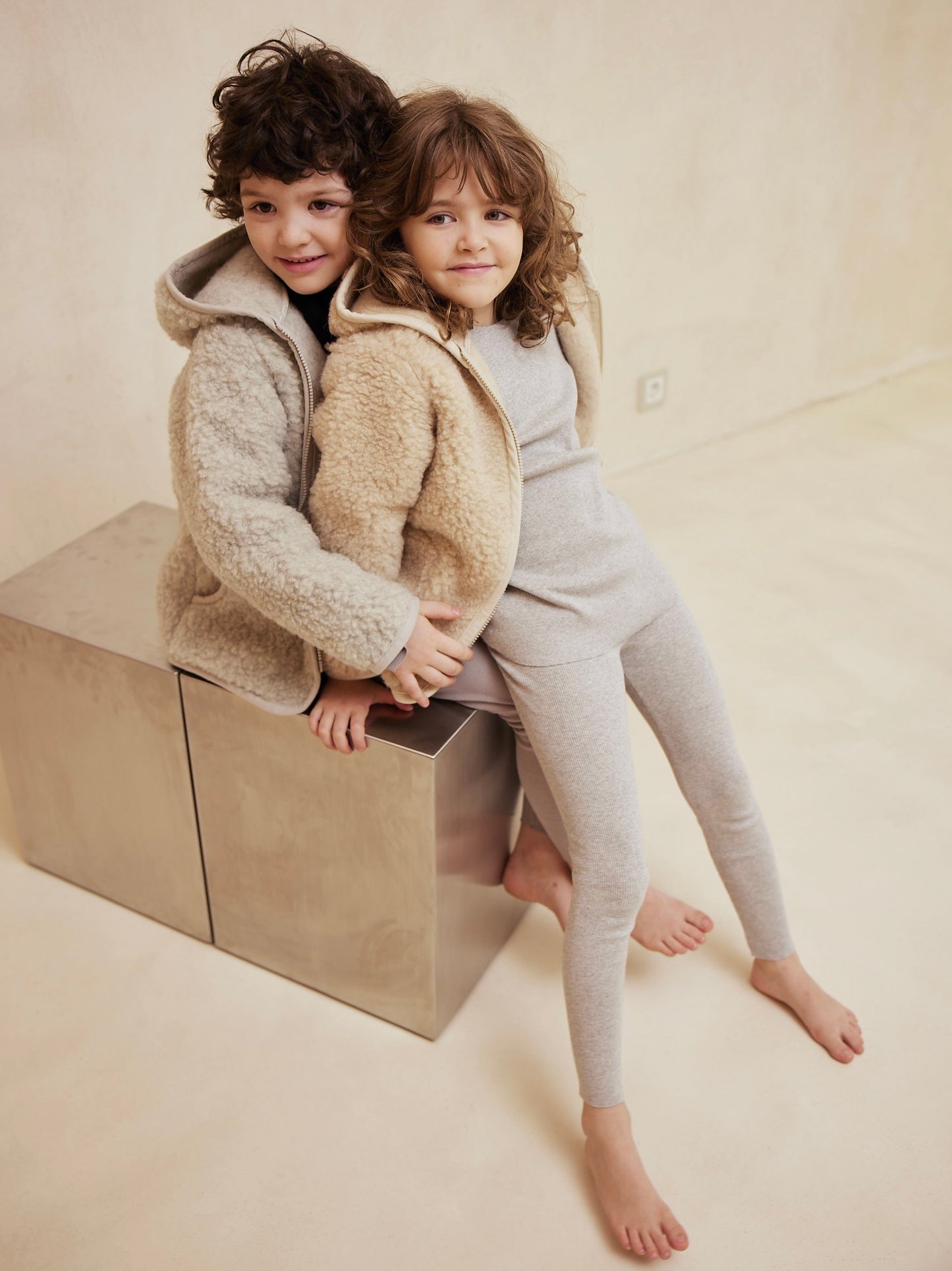WOOL COAT