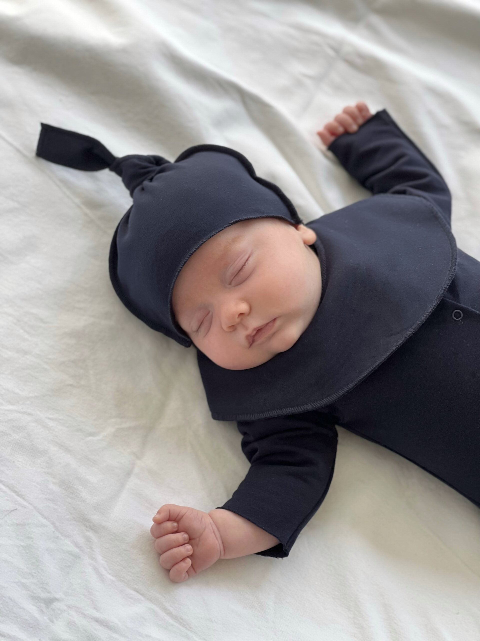 BABY HAT – A BASIC BRAND - Main Image