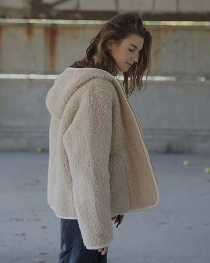 WOMEN'S WOOL COAT