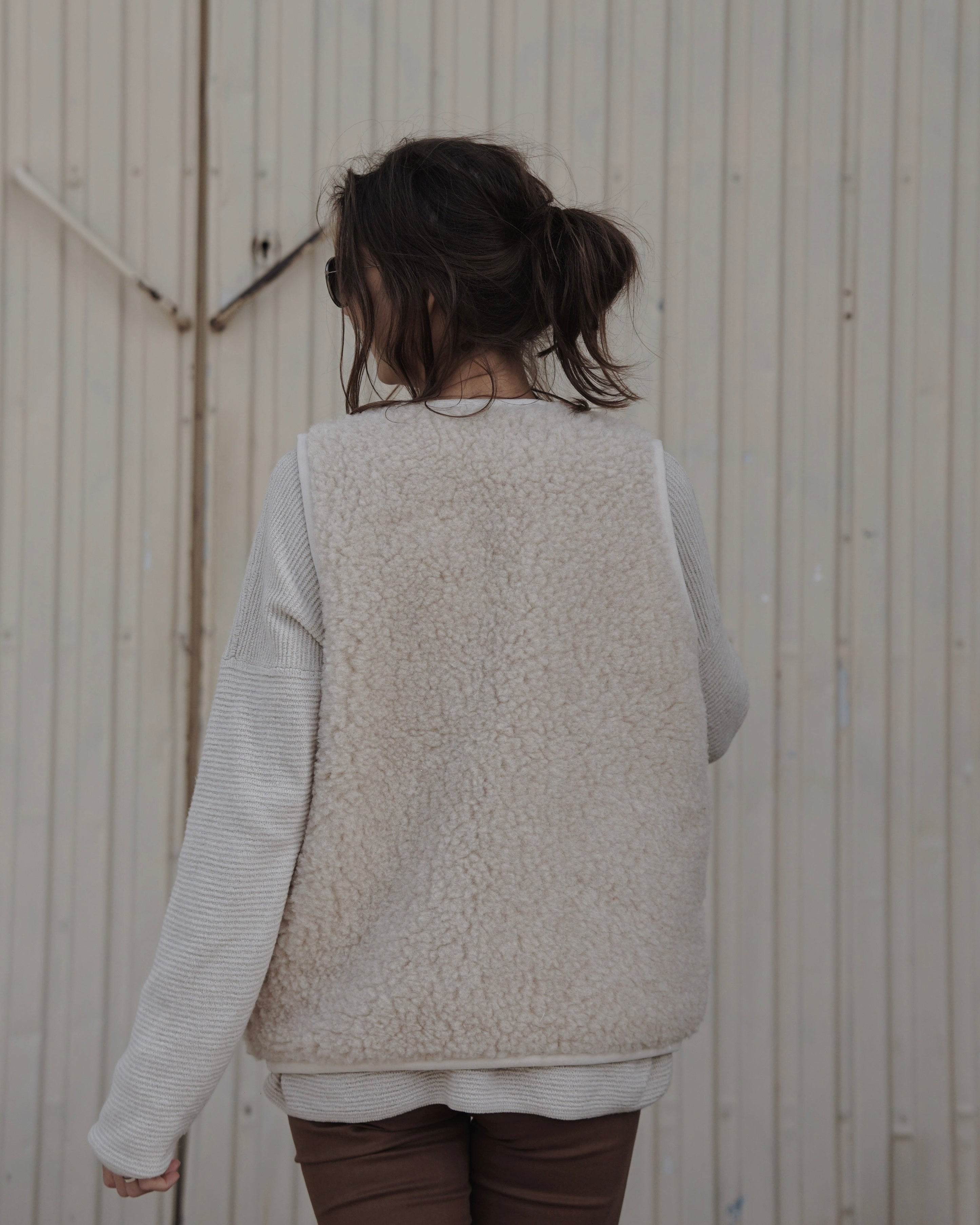WOMEN'S WOOL VEST - A BASIC BRAND