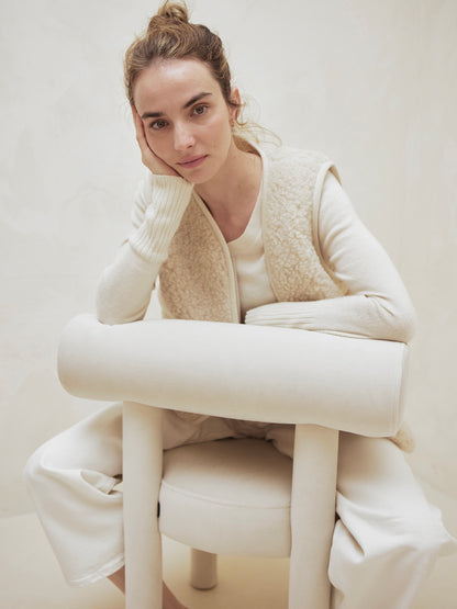 WOMEN'S WOOL VEST