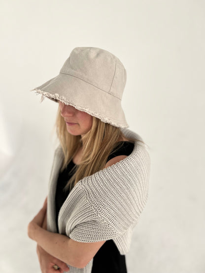 WOMEN'S BUCKET HAT